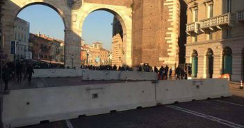 2016.12.31 Meno male che ci dicevano: “Dobbiamo costruire ponti, non muri!”